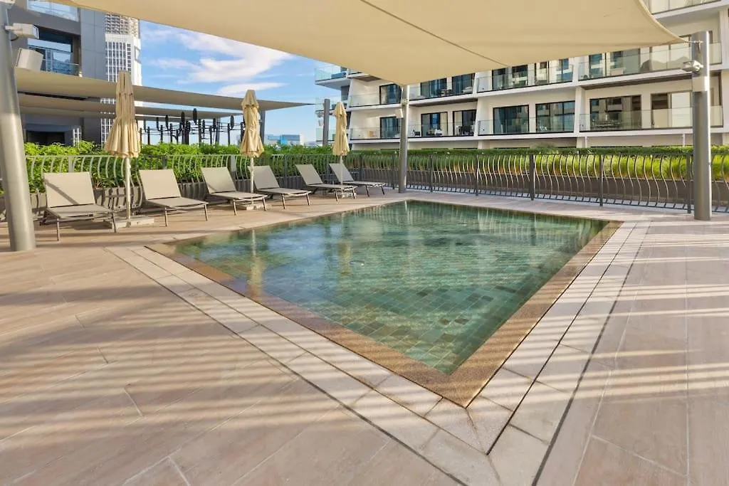 Waves - Stylish 13Th-Floor Studio With Top-Notch Amenities Dubai 0*,  United Arab Emirates