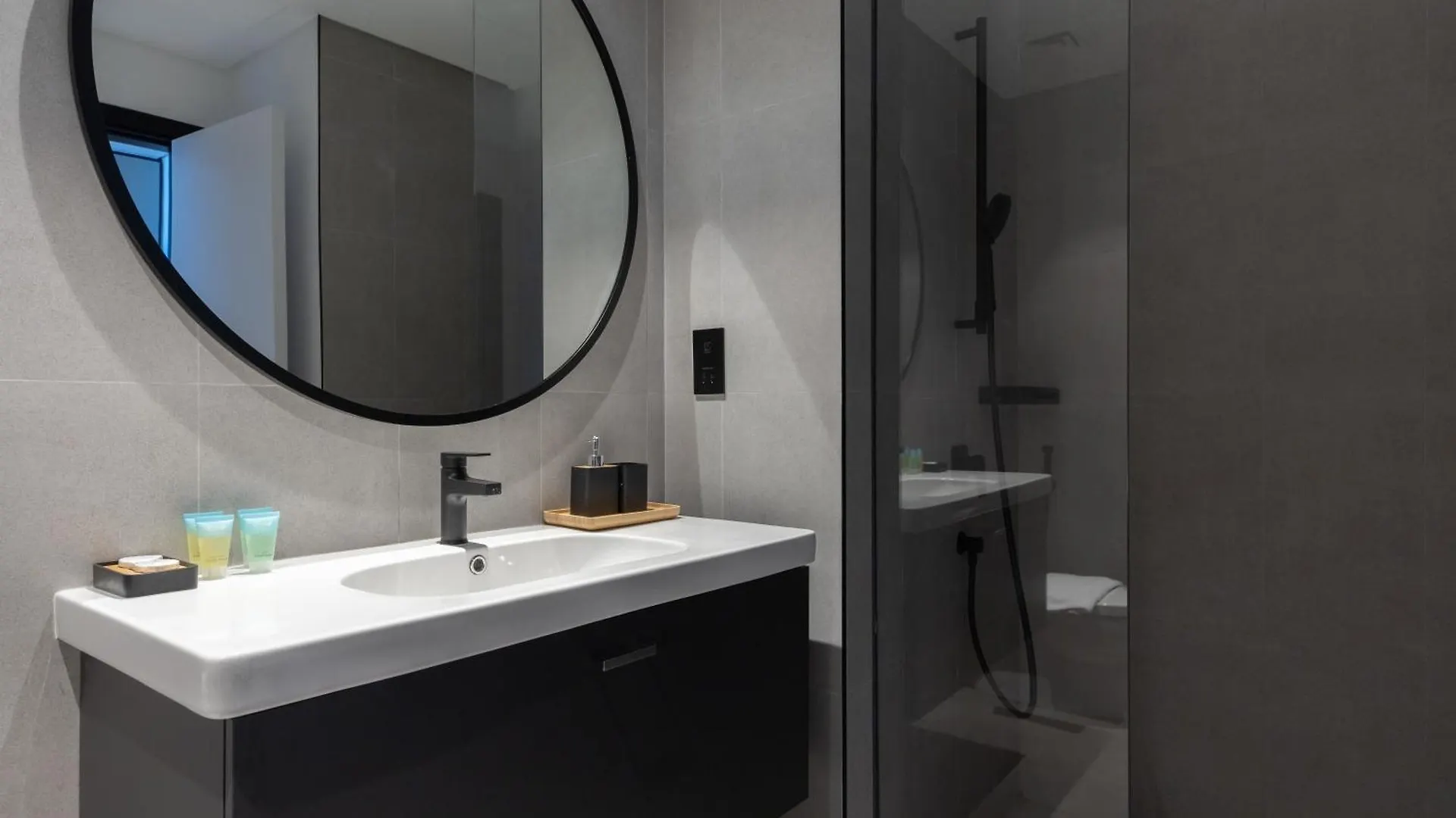 Waves - Stylish 13Th-Floor Studio With Top-Notch Amenities Dubai United Arab Emirates